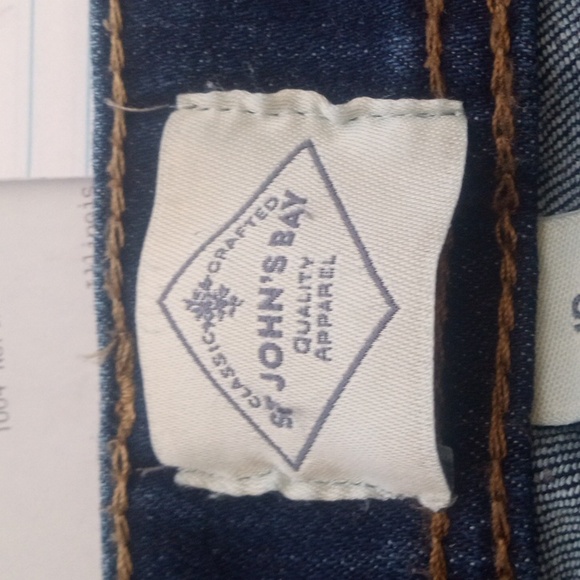 St John's Bay Women's Bermuda Shorts Size 12 - Picture 5 of 9